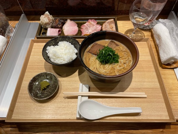 「らぁめん（並160g）」@中華蕎麦 とみ田の写真