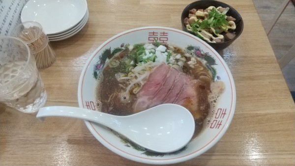 「魚介醤油850円、焼豚丼ミニミニ230円」@めんや ふうたろうの写真