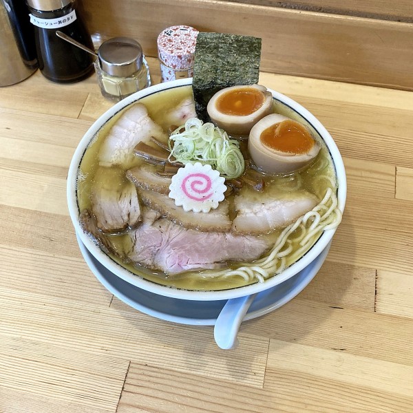 「味玉チャーシュー麺」@there is ramenの写真