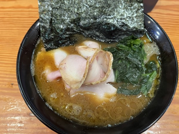 「ラーメン並盛900円(モモ)」@横浜家系ラーメン伯耆家の写真