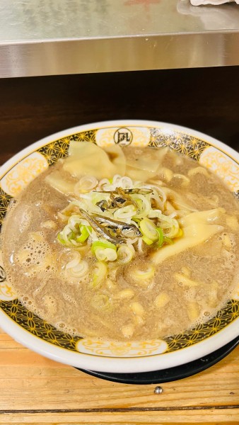 「煮干しラーメン」@すごい煮干ラーメン凪 新宿ゴールデン街店 本館の写真