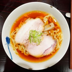 【ユーザーレビュー】醤油（中太手揉み麺）＋味玉