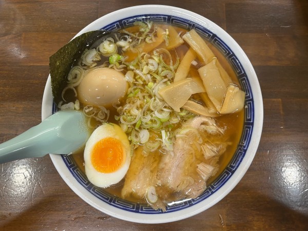 「ラーメン（醤油味）＋味玉」@豚男爵の写真