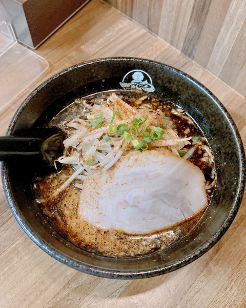 「辛焦がし味噌たん麺 大辛」@辛焦がし味噌たん麺 一向の写真