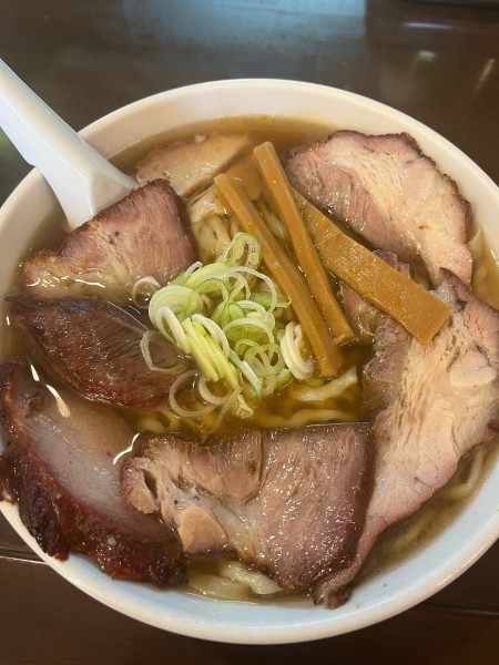 「大盛チャーシューめん(1150円)+餃子3個(330円)」@手打らーめん 玄の写真
