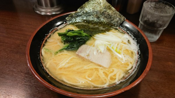 「期間限定・麺増し(かため濃味多め)￥630」@横濱家系 豚骨醤油ラーメン 蒲田 いっ家の写真