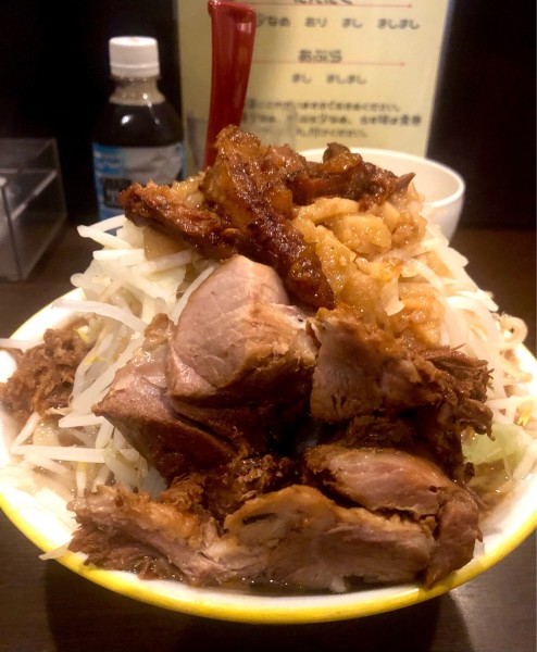 「ラーメン並　生卵　850円+50円」@ラーメン イエロー 御徒町店の写真