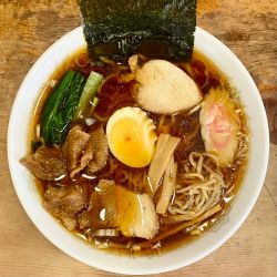 下館ラーメン（トリ皮＋200円）