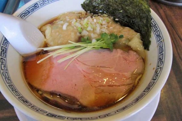 「ワンタンメン　1,050円」@稲荷屋の写真