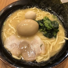 横浜家系ラーメン 壱角家 新宿歌舞伎町店の画像