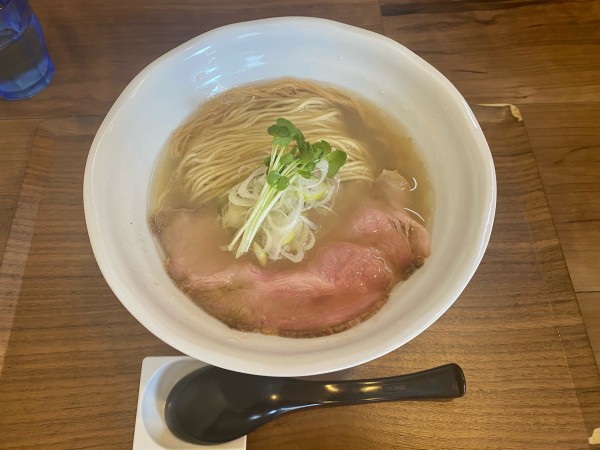 「塩と貝のラーメン」@ラーメン 健やかの写真