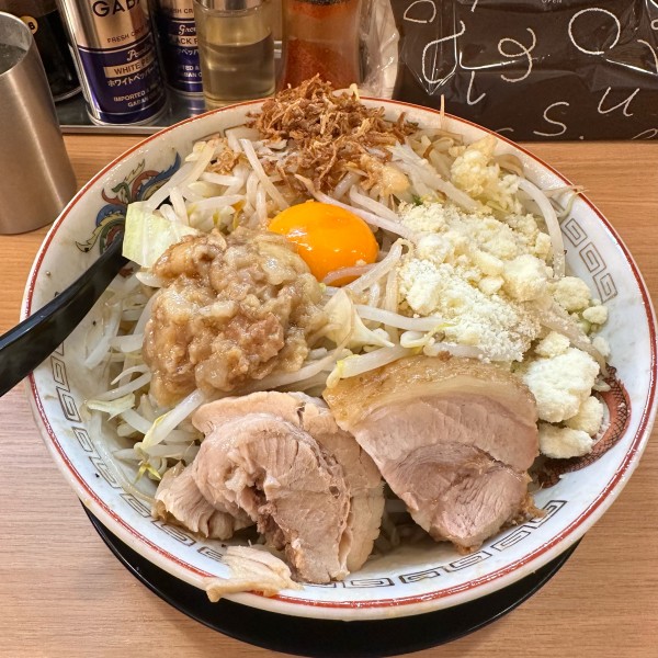 「小ラーメン汁なし」@豚山 栄店の写真