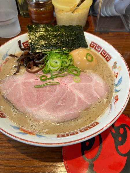「濃厚ラーメン　味玉」@ラーメンかなやの写真