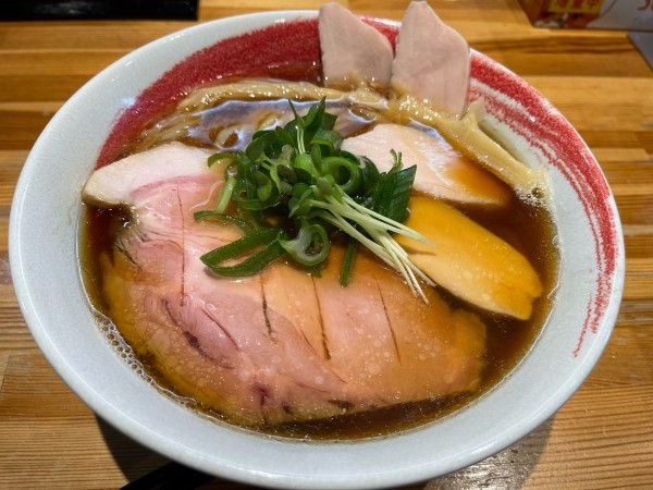 「醤油らーめん」@麺や 凛の写真