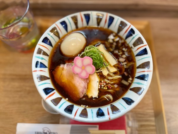 「冷やし淡麗味玉えびそば(醤油)(大盛り)」@えびそば 緋彩の写真