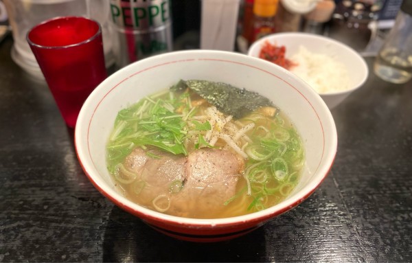 「香味徳 ¥750、ライス無料」@牛骨ラーメン 香味徳の写真