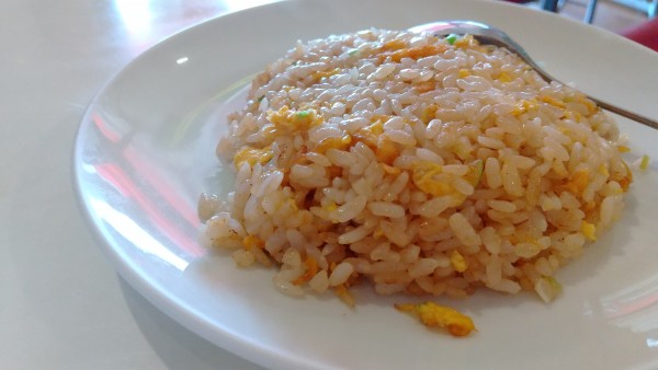 「#半炒飯 #ラーメン #780円」@陽華飯店の写真