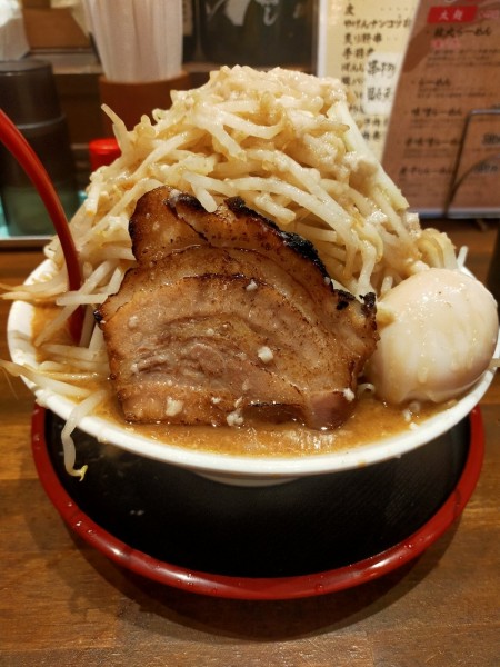 「龍丸ラーメン醤油　麺野菜背脂大盛　880円」@麺屋 龍丸の写真