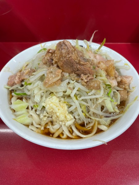 「小ラーメン 生たまご ニンニク少しアブラ」@ラーメン二郎 越谷店の写真