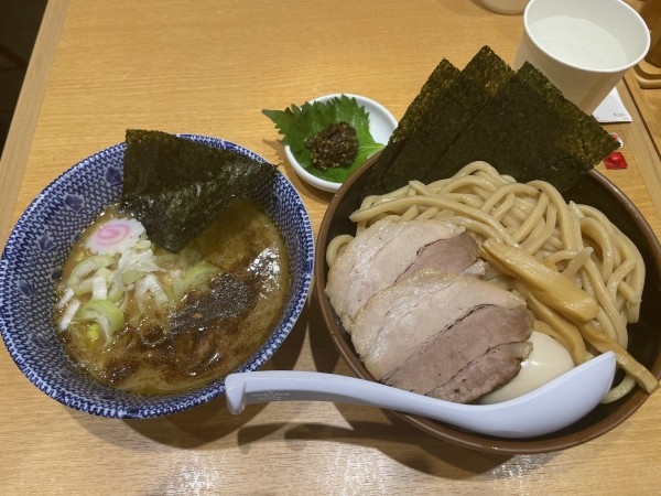 「特製つけ麺(並盛)＋生七味」@次念序の写真