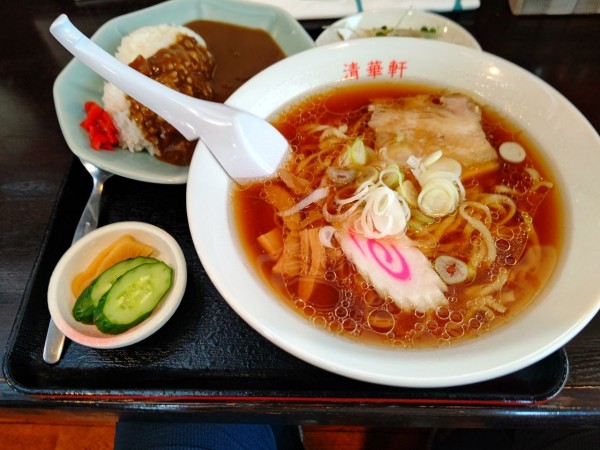 「ラーメンカレーセット(太麺・並盛)1,200円」@清華軒の写真