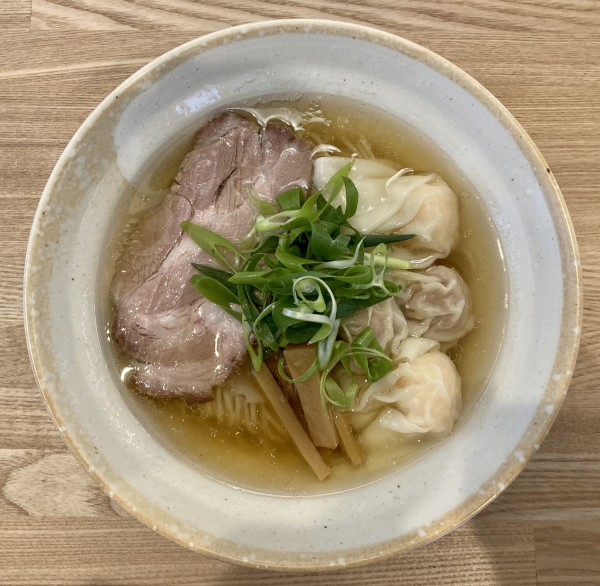 「ラーメン醤油 肉と海老ワンタン麺（白） 1,150円」@DURAMENTEIの写真