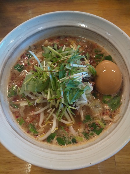 「平成台湾ラーメン（味玉付き）」@麺屋 黒城の写真