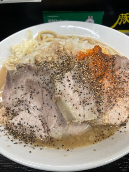 「ミニ　300 豚増し」@豚仙人 天王町店の写真