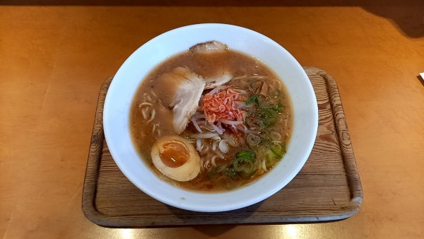「海老味噌ラーメン（春の限定メニュー）」@ラーメン茶屋 てまりの写真