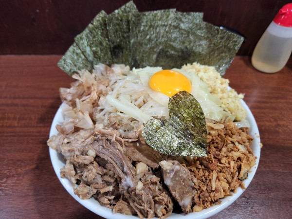 「ごまちゃん汁無し」@D麺の写真