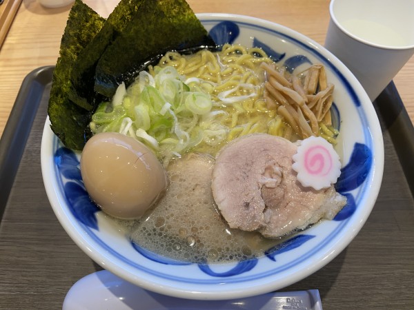 「特製塩ラーメン・唐揚げ」@舎鈴 熊谷店の写真
