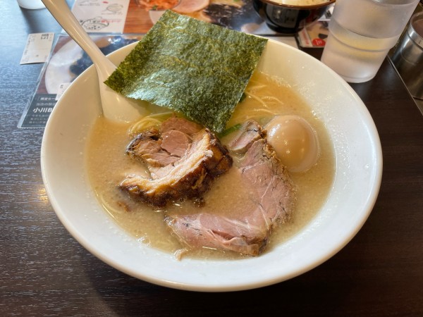 「味玉Wちゃーしゅー麺 + 替え玉」@らーめん専門店 小川 昭島店の写真