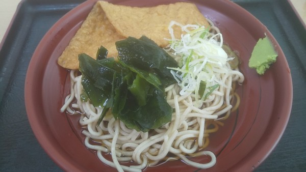 「冷やしきつねそば(¥480)」@爽亭 荻窪店の写真