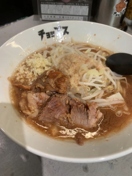 「らーめん中(900円)」@まぜそば たまに らーめん チョップスの写真