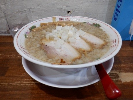 「背脂中華そば」@新潟発祥 なおじ 御茶ノ水店の写真