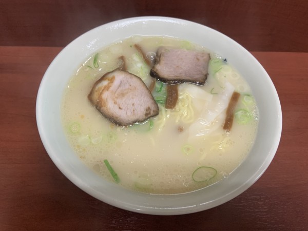 「ワンタンメン」@南京千両 蛯町支店の写真