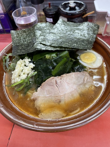 「マンザイ中盛り（濃いめ多め）」@ラーメンショップ マンザイ 浦舟町店の写真