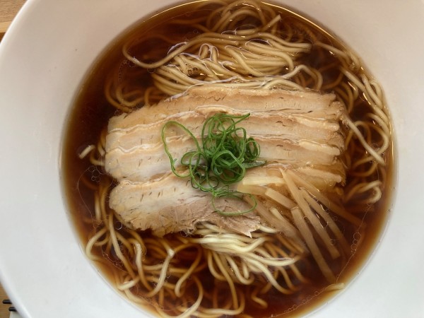 「鶏醤油拉麺 830円」@鶏醤油拉麺専門店そうわの写真