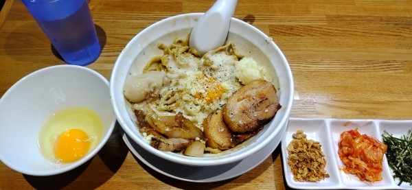 「【復刻】カルボ麺+チャーシュー、生玉子」@自家製麺88の写真
