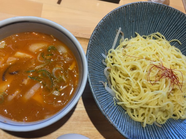 「鬼辛つけ麺:900円」@らーめん海道 灯う家の写真