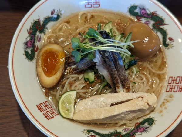 「限定炙りしめ鯖冷しそば　わさび飯付」@中華そば 花京 天六店の写真