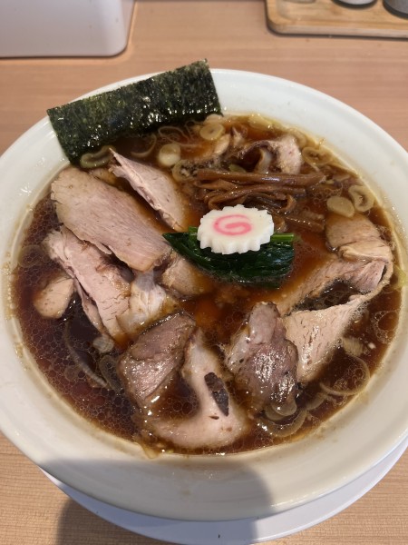 「チャーシュー麺　醤油」@長岡食堂 町田店の写真