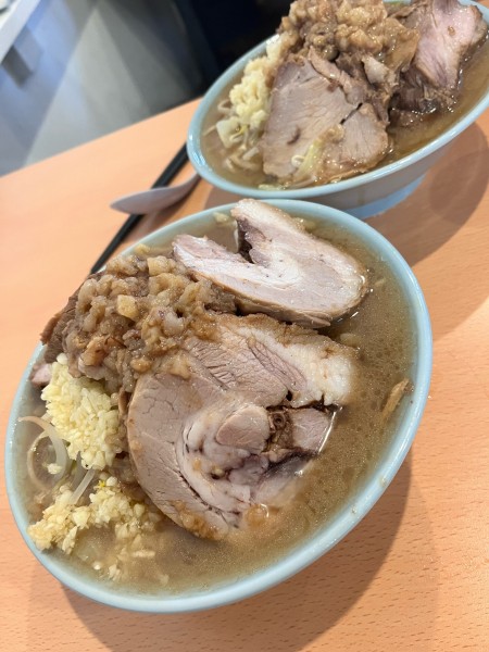 「豚ラーメン」@俺の生きる道 つくば店の写真