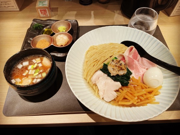 「特製帆立の昆布水つけ麺(黒)」@Tokyo Style Noodle ほたて日和の写真