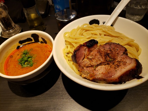 「濃厚赤つけ麺」@麺屋武蔵 武骨相傳の写真