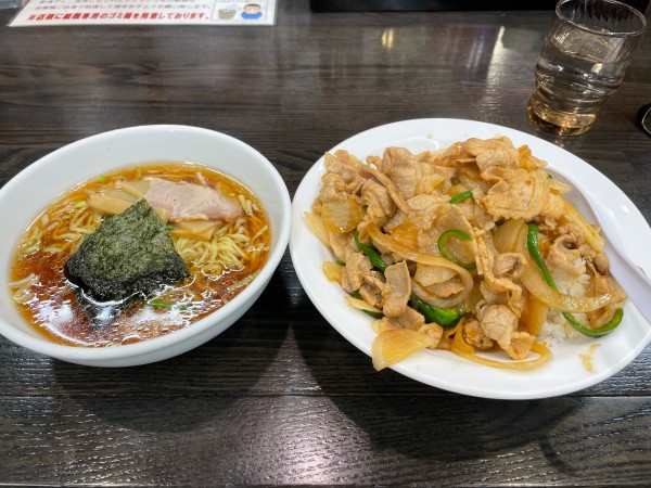 「Bセット + 餃子」@東京亭 昭島店の写真