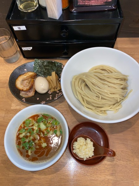 「濃厚カレーつけ麺大盛煮玉子刻みにんにく¥1,220円(期間限定)」@麺処 湯咲の写真