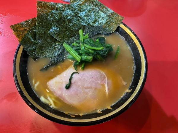 「ラーメン」@家系総本山 ラーメン吉村家の写真