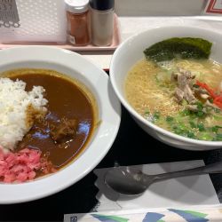 醤油白湯ラーメン　カレーセット