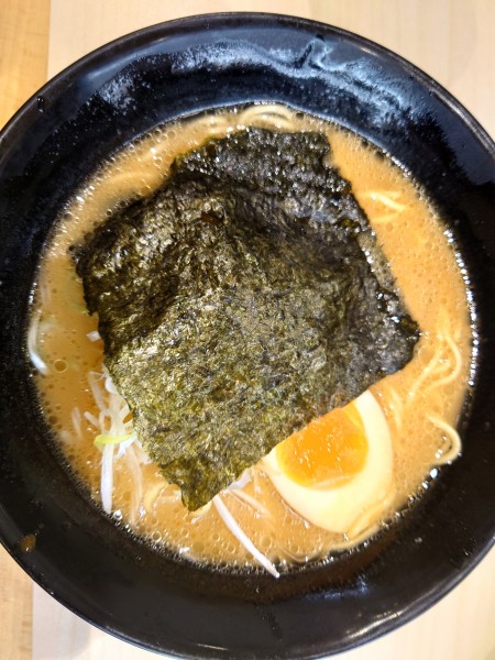 「濃厚旨辛豚骨ラーメン」@はま寿司 蒲田東邦医大通り店の写真